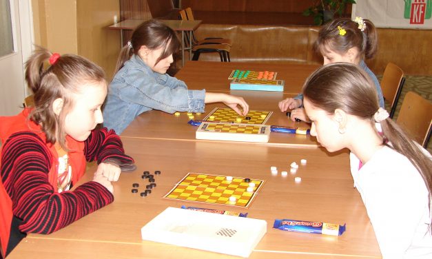 Zapraszamy na Turniej Warcabowy dla Dzieci